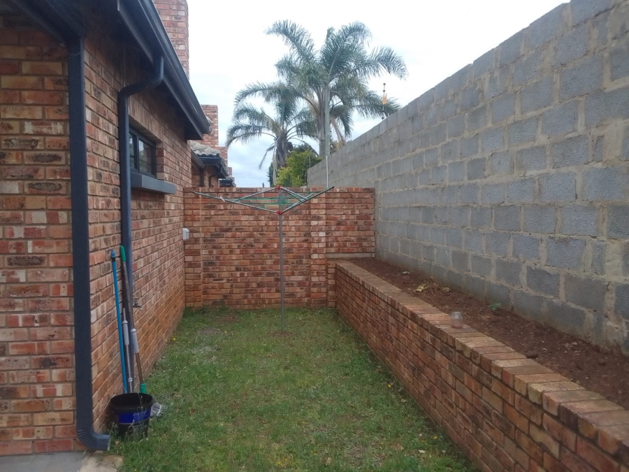 To Let 3 Bedroom Property for Rent in Gonubie Eastern Cape